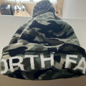North face cozy beanie